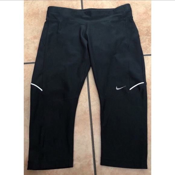 Nike Pants - Nike DriFit Capris Tight Leggings